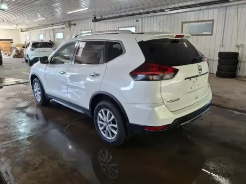 More photos of 2020 Nissan Rogue at Monster Motors - Jackson, MI, MI
