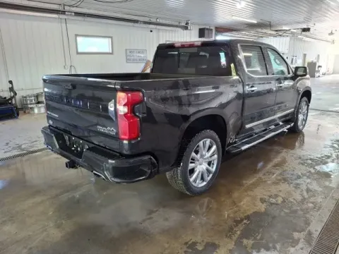 More photos of 2022 Chevrolet Silverado 1500 High Country at Monster Motors - Jackson, MI, MI