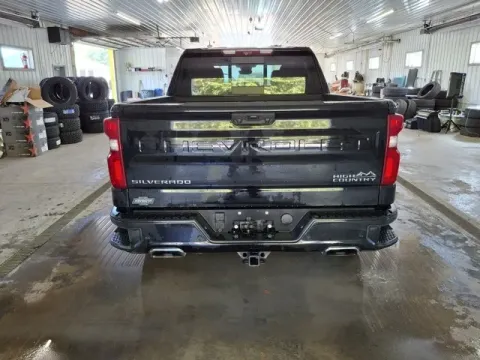 More photos of 2022 Chevrolet Silverado 1500 High Country at Monster Motors - Jackson, MI, MI