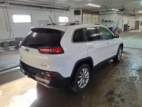 More photos of 2015 Jeep Cherokee Limited at Monster Motors - Jackson, MI, MI