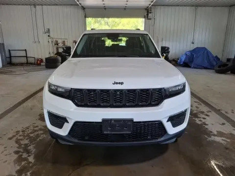 Photos of 2023 Jeep Grand Cherokee Limited for sale in Michigan Center, MI at Monster Motors - Jackson, MI