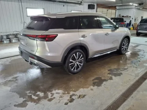 More photos of 2023 INFINITI QX60 Sensory at Monster Motors - Jackson, MI, MI