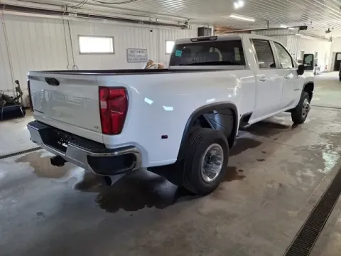 More photos of 2021 Chevrolet Silverado 3500HD LT at Monster Motors - Jackson, MI, MI