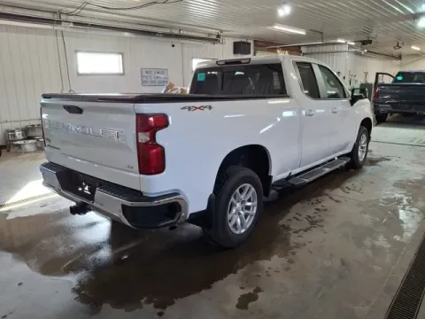 More photos of 2019 Chevrolet Silverado 1500 LT at Monster Motors - Jackson, MI, MI