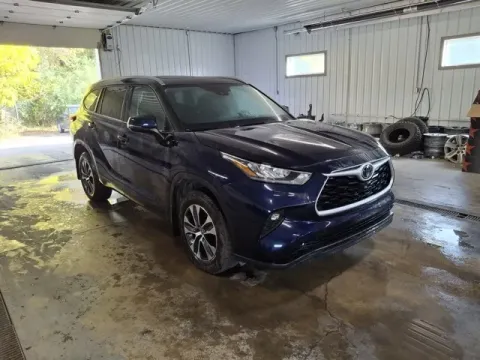 Another view of 2020 Toyota Highlander XLE for sale in Michigan Center, MI at Monster Motors - Jackson, MI