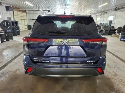 More photos of 2020 Toyota Highlander XLE at Monster Motors - Jackson, MI, MI