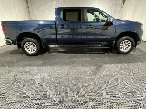 More photos of 2022 Chevrolet Silverado 1500 LT at Monster Motors - Jackson, MI, MI
