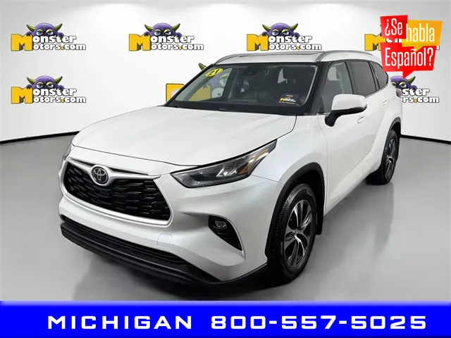 White 2021 Toyota Highlander XLE for sale in Michigan Center, MI