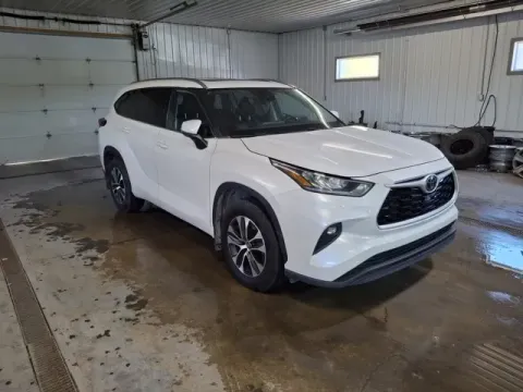 Another view of 2021 Toyota Highlander XLE for sale in Michigan Center, MI at Monster Motors - Jackson, MI