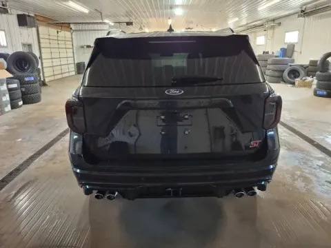 More photos of 2022 Ford Explorer ST at Monster Motors - Jackson, MI, MI