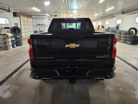 More photos of 2022 Chevrolet Silverado 1500 LTD High Country at Monster Motors - Jackson, MI, MI