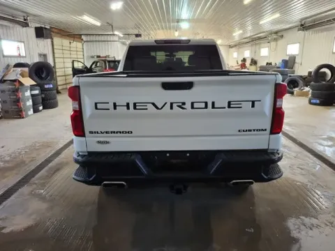 More photos of 2020 Chevrolet Silverado 1500 Custom Trail Boss at Monster Motors - Jackson, MI, MI