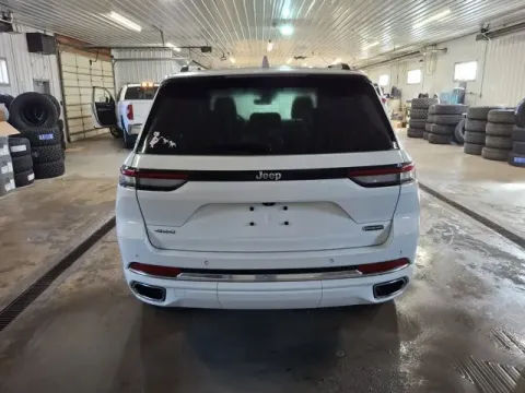 More photos of 2022 Jeep Grand Cherokee Overland at Monster Motors - Jackson, MI, MI