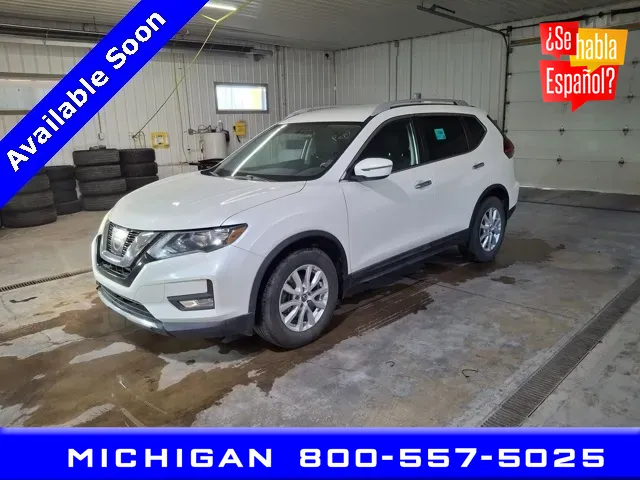 White 2017 Nissan Rogue SV for sale in Michigan Center, MI