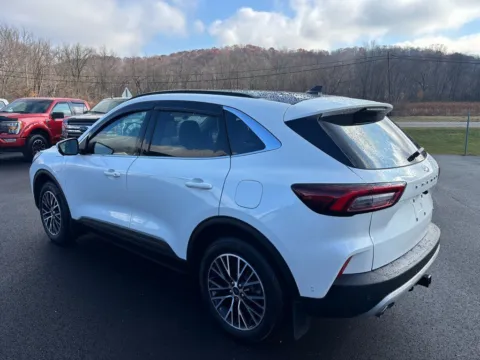 More photos of 2024 Ford Escape Plug-In Hybrid at Fahey Imports, OH