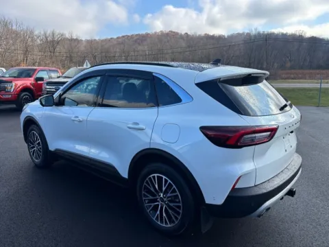 More photos of 2024 Ford Escape Plug-In Hybrid at Fahey Imports, OH