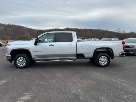 Another view of 2021 Chevrolet Silverado 2500HD LT for sale in Crooksville, OH at Fahey Imports