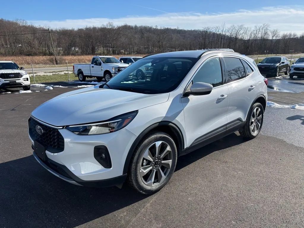 2025 Ford Escape Platinum