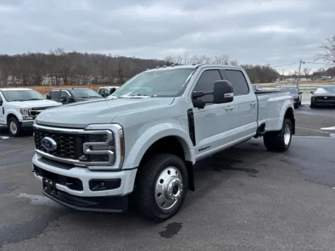Photos of 2025 Ford F-450SD Platinum for sale in Crooksville, OH at Fahey Imports