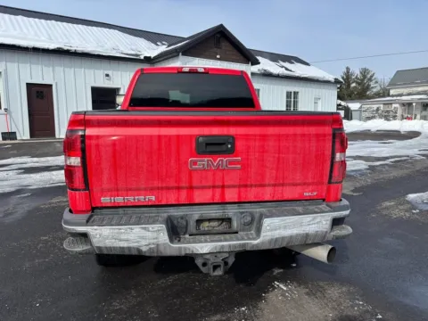 More photos of 2016 GMC Sierra 2500HD SLT at Fahey Imports, OH
