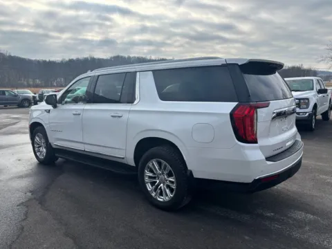 More photos of 2021 GMC Yukon XL SLT at Fahey Imports, OH