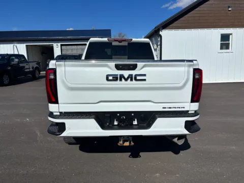 More photos of 2024 GMC Sierra 2500HD Denali Ultimate at Fahey Imports, OH