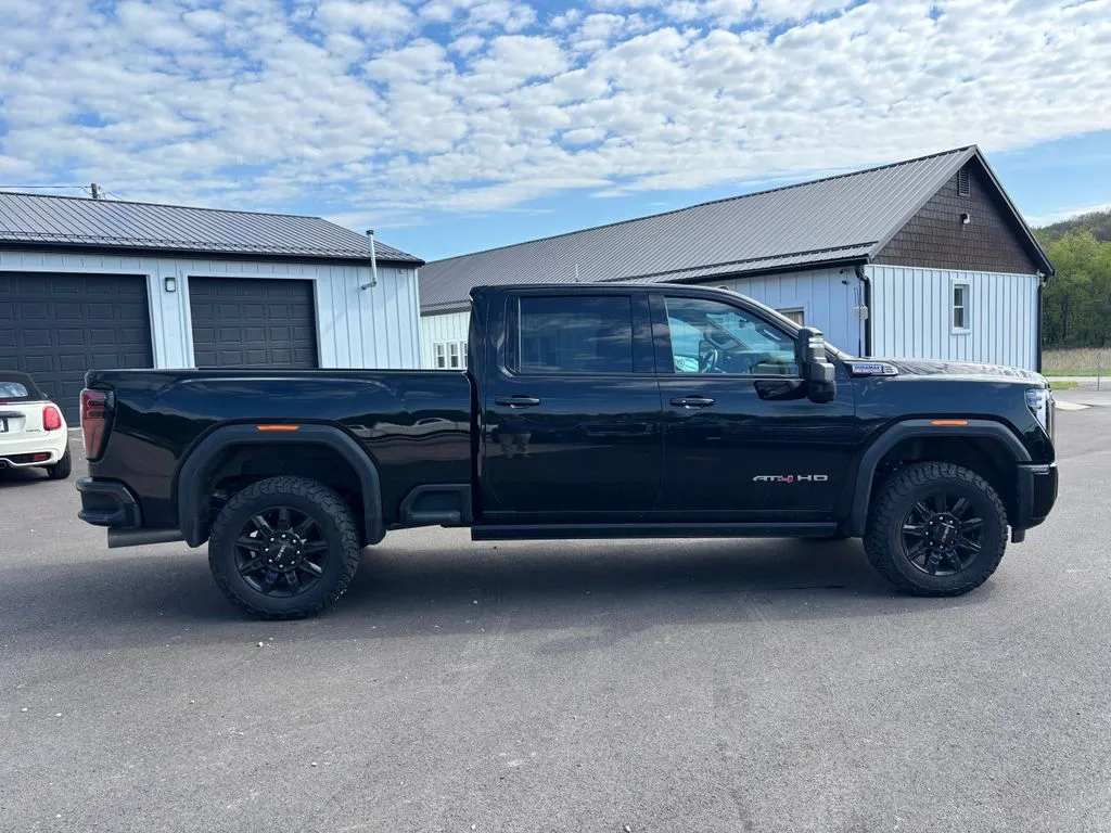 2026 GMC Sierra 2500HD AT4 - Photo 6