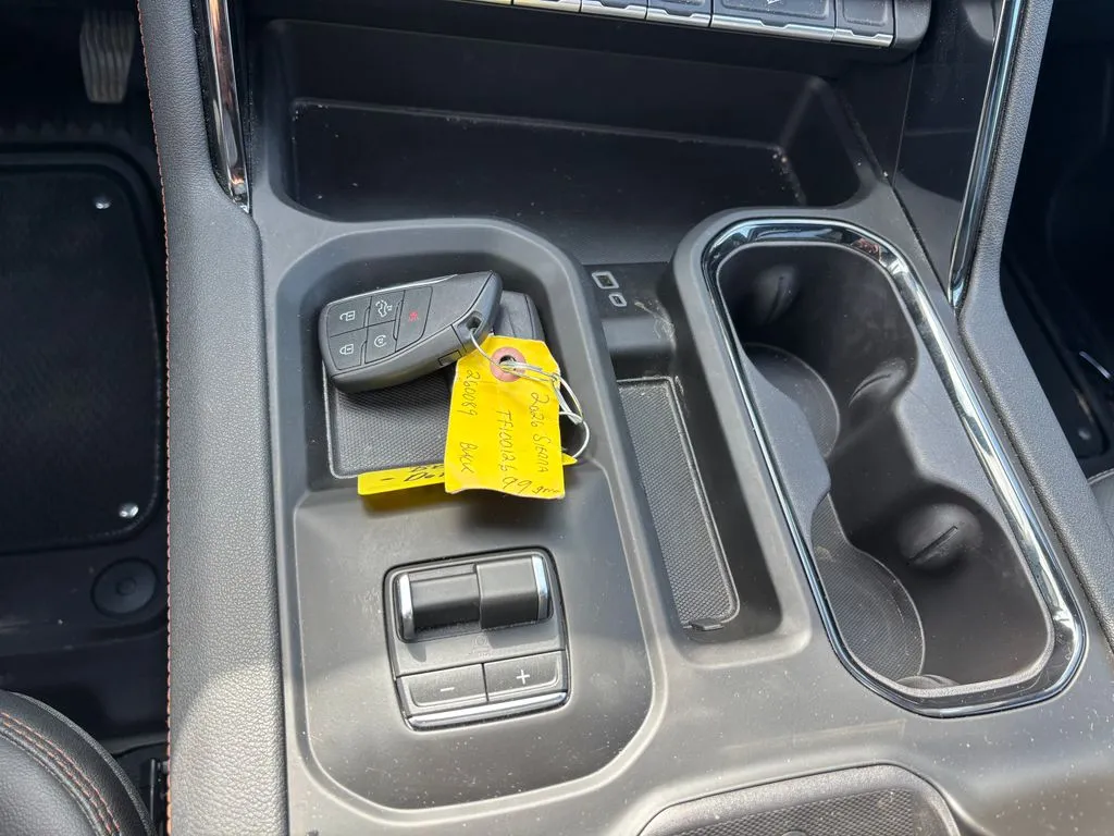 2026 GMC Sierra 2500HD AT4 - Photo 18