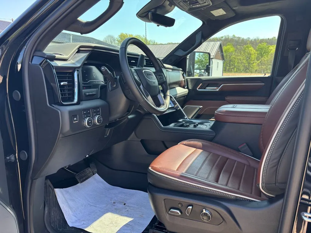 2025 GMC Sierra 2500HD Denali Ultimate - Photo 10