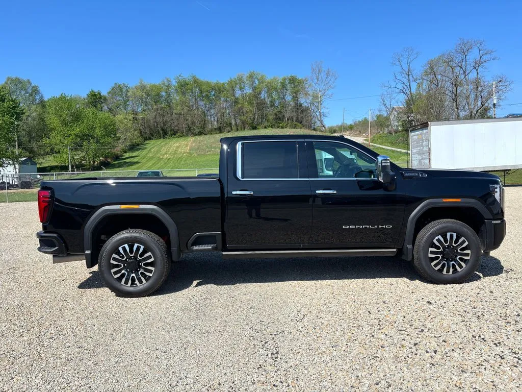 2025 GMC Sierra 2500HD Denali Ultimate - Photo 7