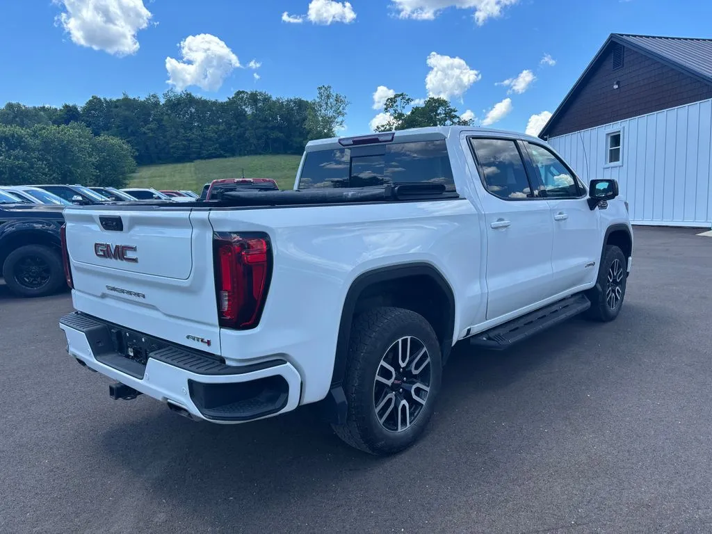 2023 GMC Sierra 1500 AT4 - Photo 6