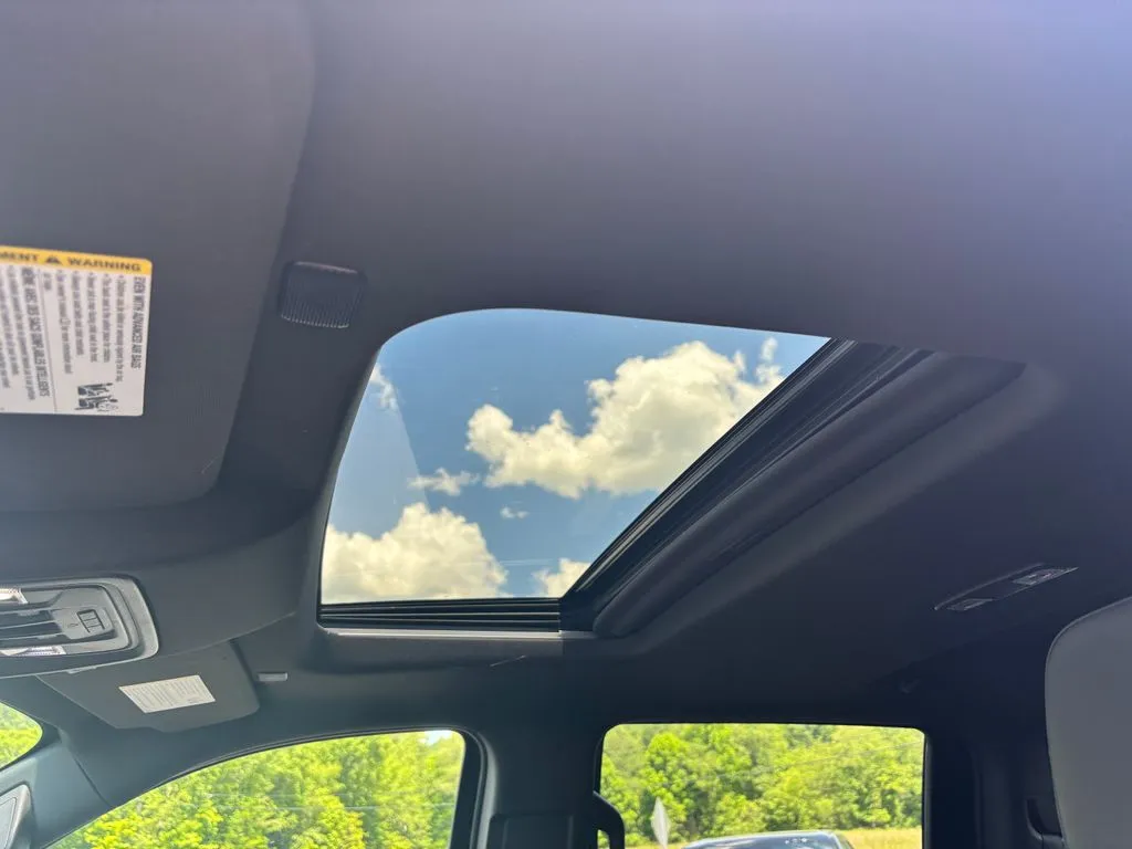 2023 GMC Sierra 1500 AT4 - Photo 12