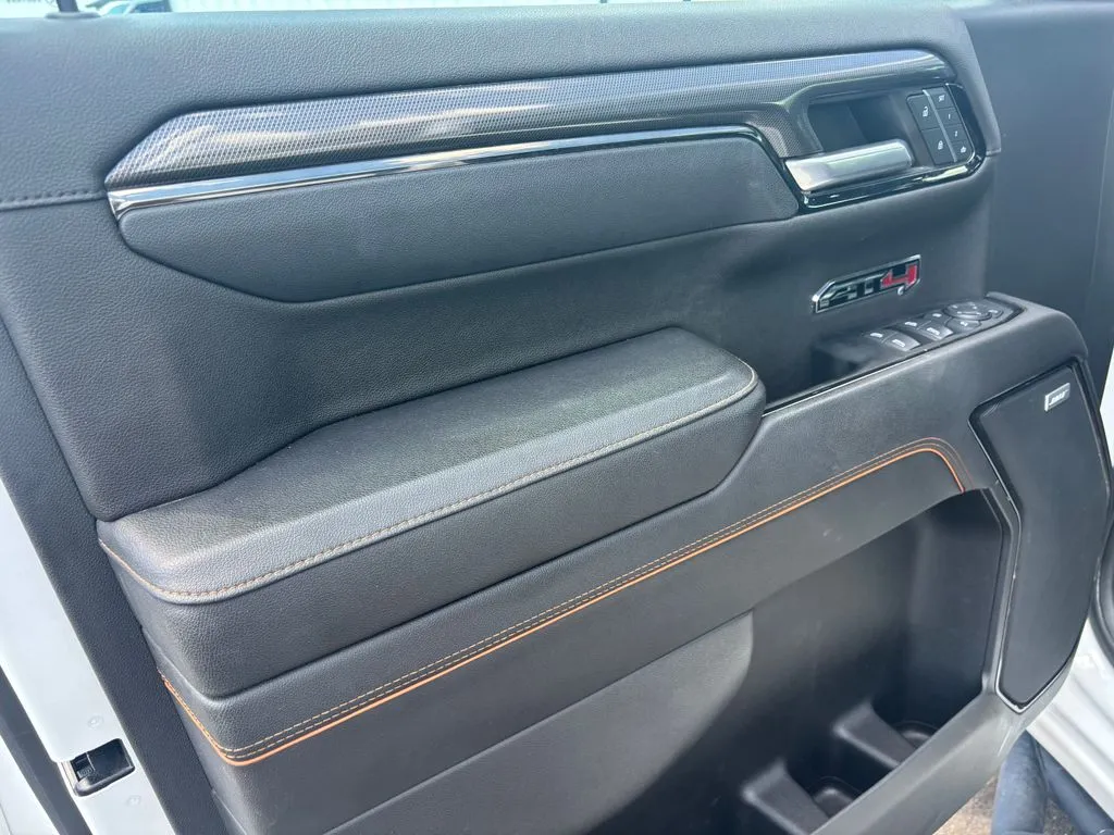 2023 GMC Sierra 1500 AT4 - Photo 11