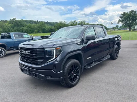 Black 2023 GMC Sierra 1500 Elevation for sale in Crooksville, OH