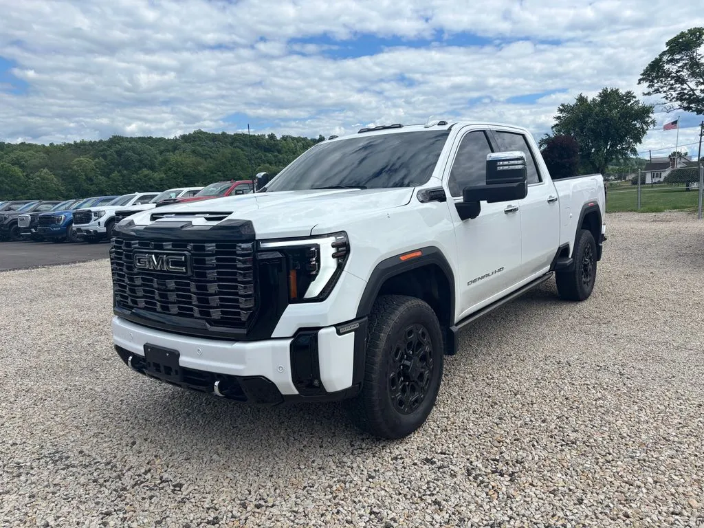 White 2025 GMC Sierra 2500HD Denali Ultimate for sale in Crooksville, OH