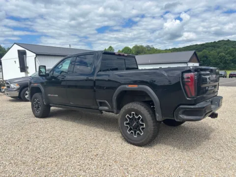 More photos of 2025 GMC Sierra 2500 HD AT4X at Fahey Imports, OH