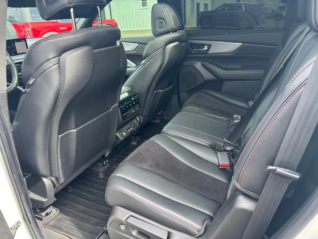 2022 Acura MDX A-SPEC - Photo 17