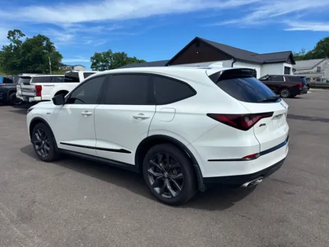More photos of 2022 Acura MDX A-Spec at Fahey Imports, OH