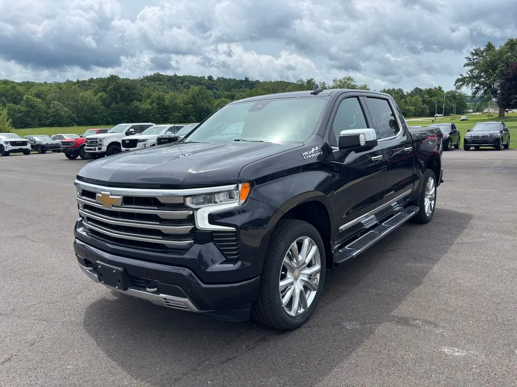Black 2023 Chevrolet Silverado 1500 High Country for sale in Crooksville, OH