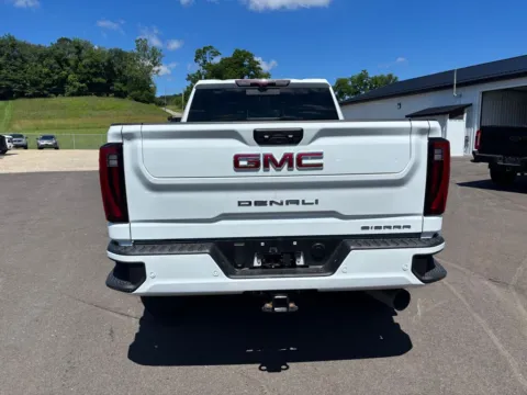 More photos of 2024 GMC Sierra 2500 HD Denali at Fahey Imports, OH