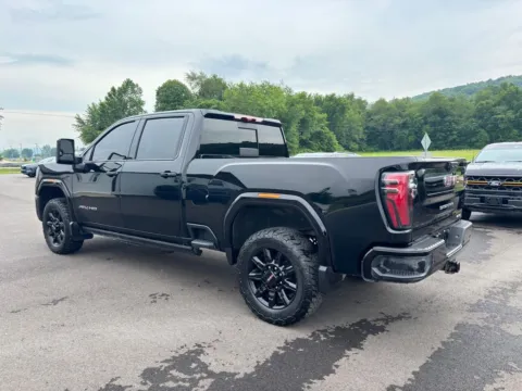 More photos of 2024 GMC Sierra 2500 HD AT4 at Fahey Imports, OH