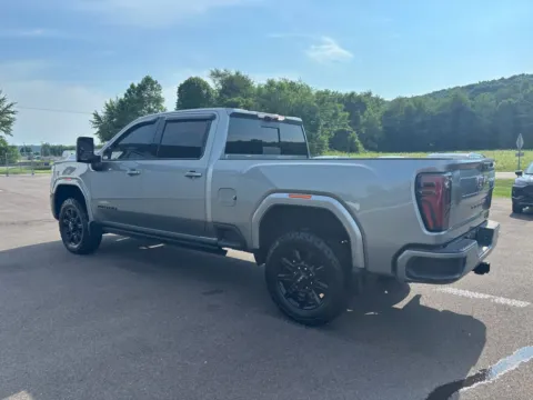 More photos of 2025 GMC Sierra 2500HD AT4 at Fahey Imports, OH