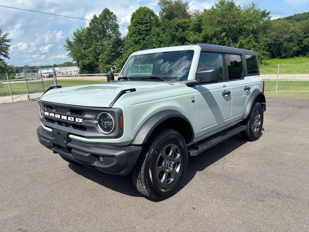 Gray 2023 Ford Bronco Big Bend for sale in Crooksville, OH