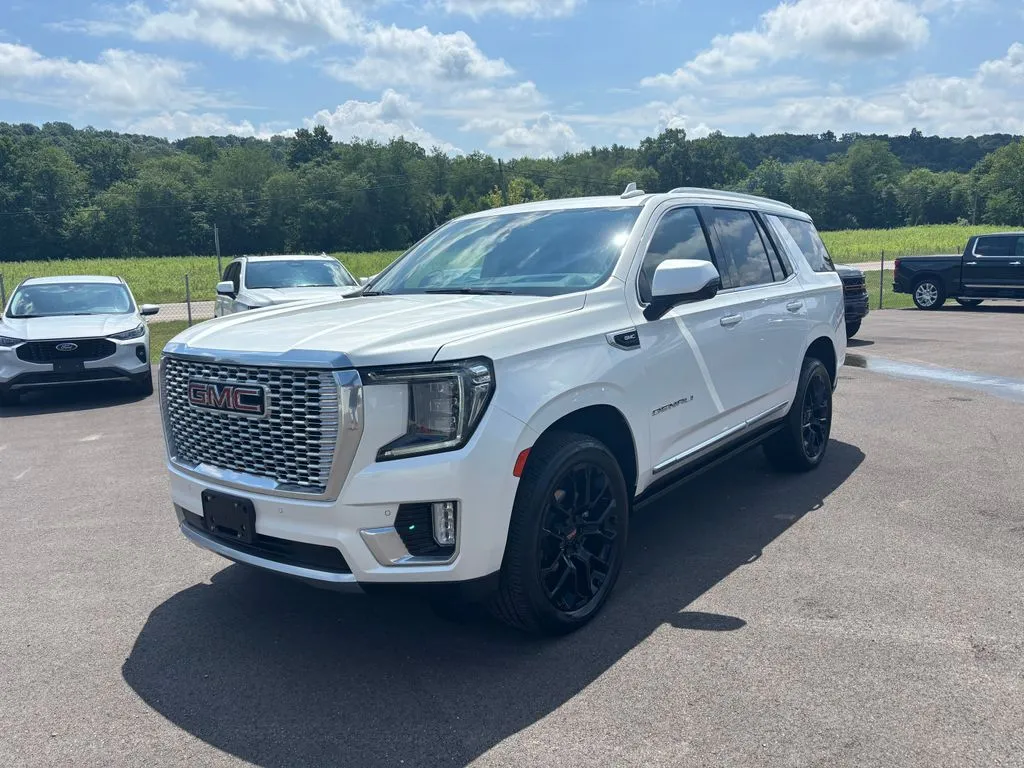 White 2022 GMC Yukon Denali for sale in Crooksville, OH