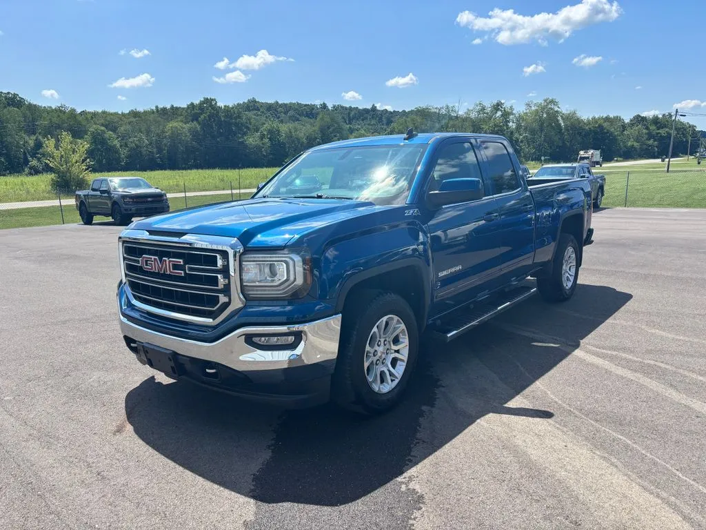 Blue 2017 GMC Sierra 1500 SLE for sale in Crooksville, OH
