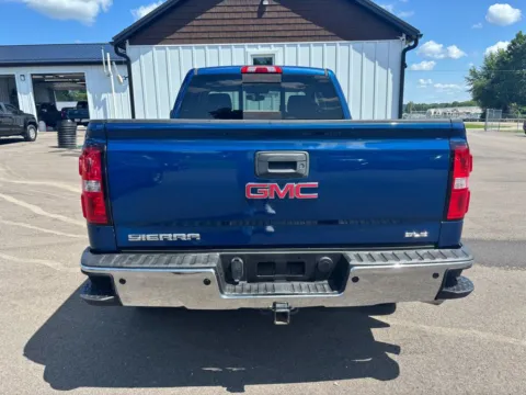More photos of 2017 GMC Sierra 1500 SLE at Fahey Imports, OH