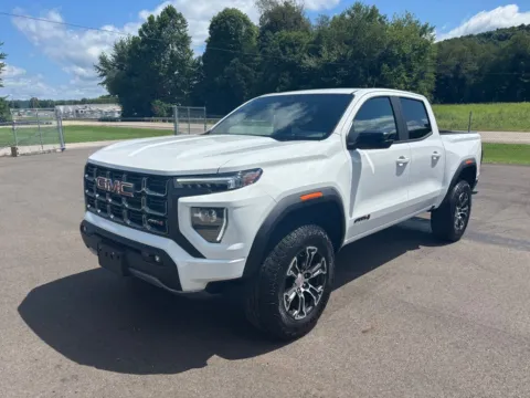 White 2025 GMC Canyon AT4 for sale in Crooksville, OH