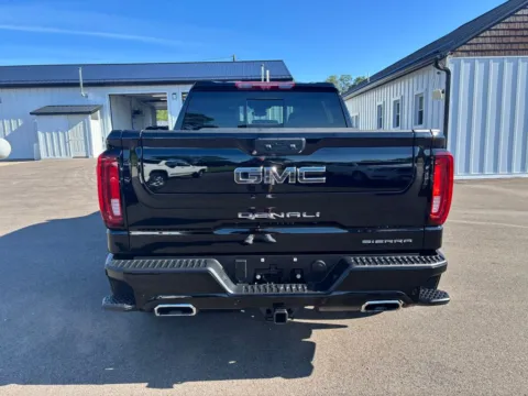 More photos of 2025 GMC Sierra 1500 Denali Ultimate at Fahey Imports, OH