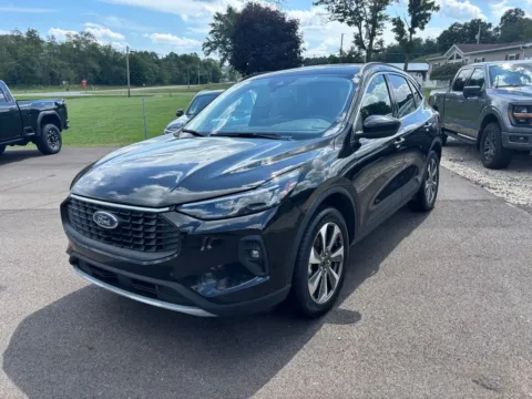 Black 2025 Ford Escape Platinum for sale in Crooksville, OH