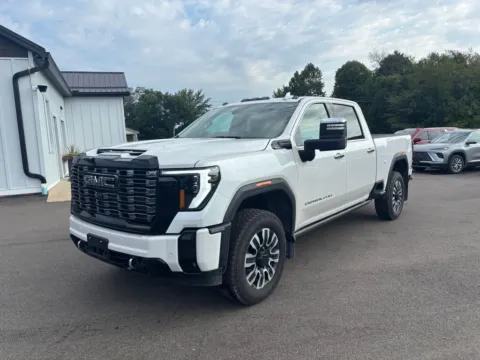 White 2025 GMC Sierra 3500 HD Denali Ultimate for sale in Crooksville, OH